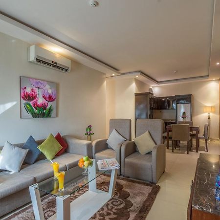 Al Muhaidb Jarir - Al Malaz Ar Riyad Esterno foto
