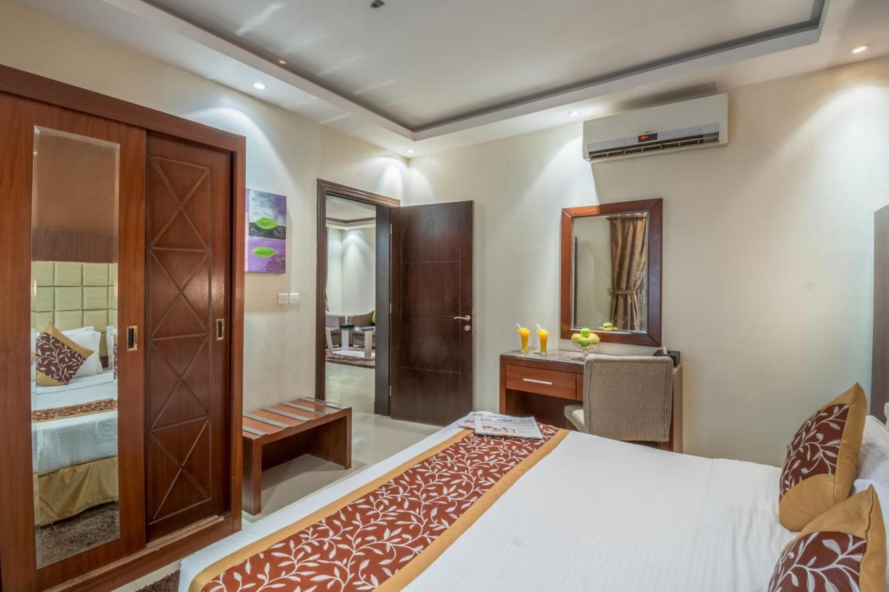 Al Muhaidb Jarir - Al Malaz Ar Riyad Esterno foto